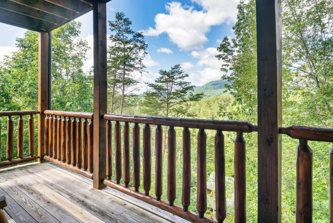 Summer Sale! Pool, Sauna, View, Hottub, Game Sevierville Kültér fotó