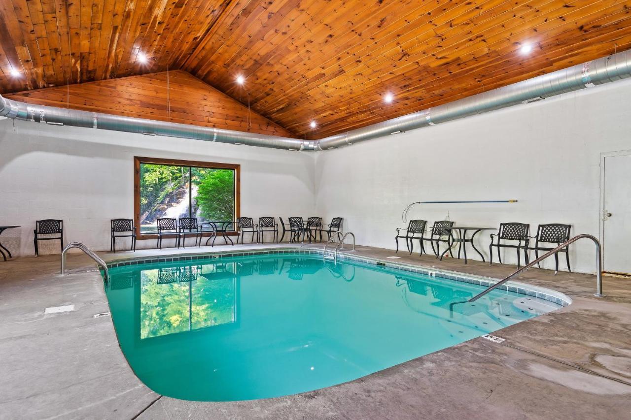 Summer Sale! Pool, Sauna, View, Hottub, Game Sevierville Kültér fotó