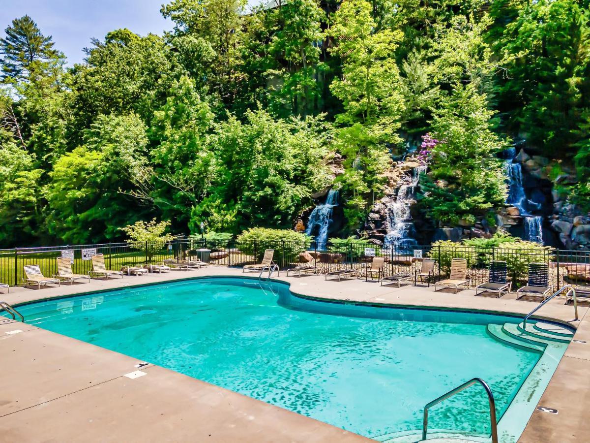Summer Sale! Pool, Sauna, View, Hottub, Game Sevierville Kültér fotó